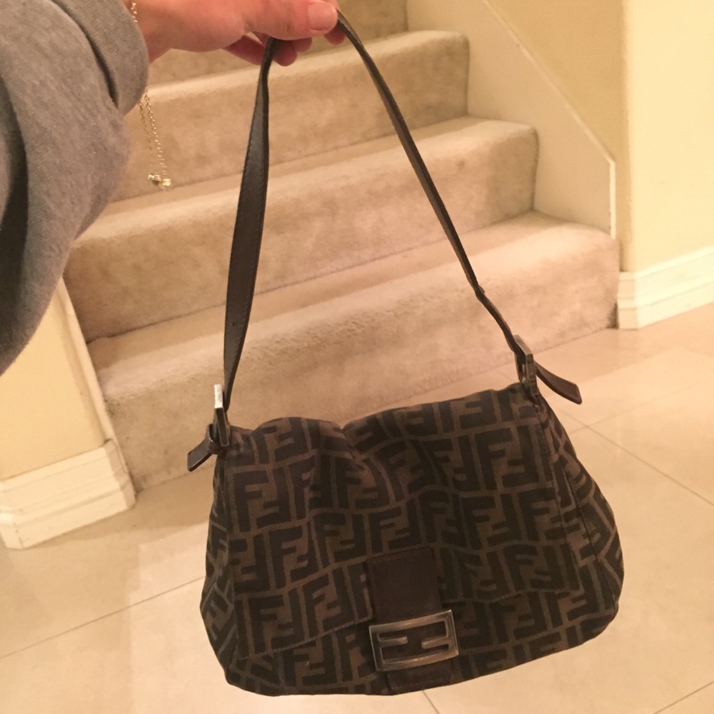 VINTAGE FENDI BAG